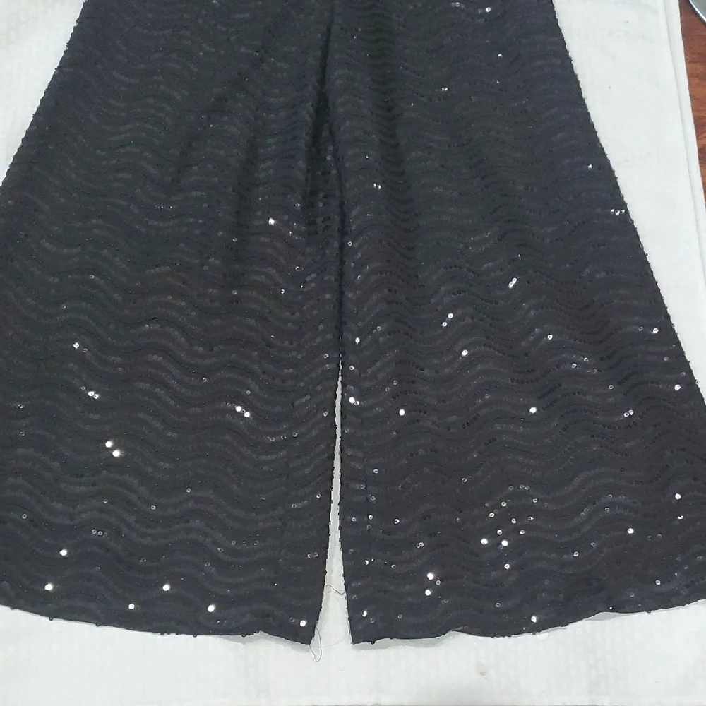 Karl Lagerfeld Black Jumpsuit with Sleeveless Design and Wide-Leg Pants Sz 6 - Picture 2 of 12
